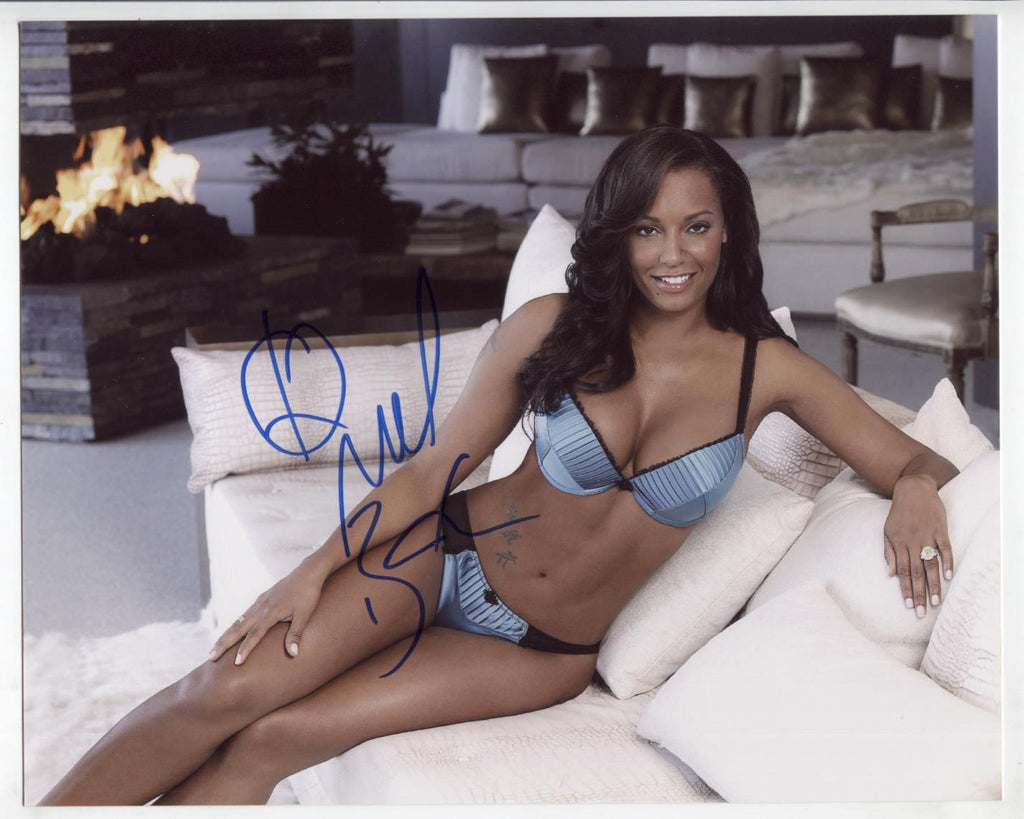 Mel B Spice Girls Autographed 8"x10" Photo w/COA WWE14-158