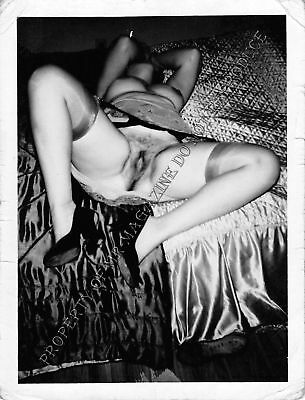 Adult Vintage B&W Photo 4x5 Beautiful Brunette Posing Nude Sexy Tits Out 77HP