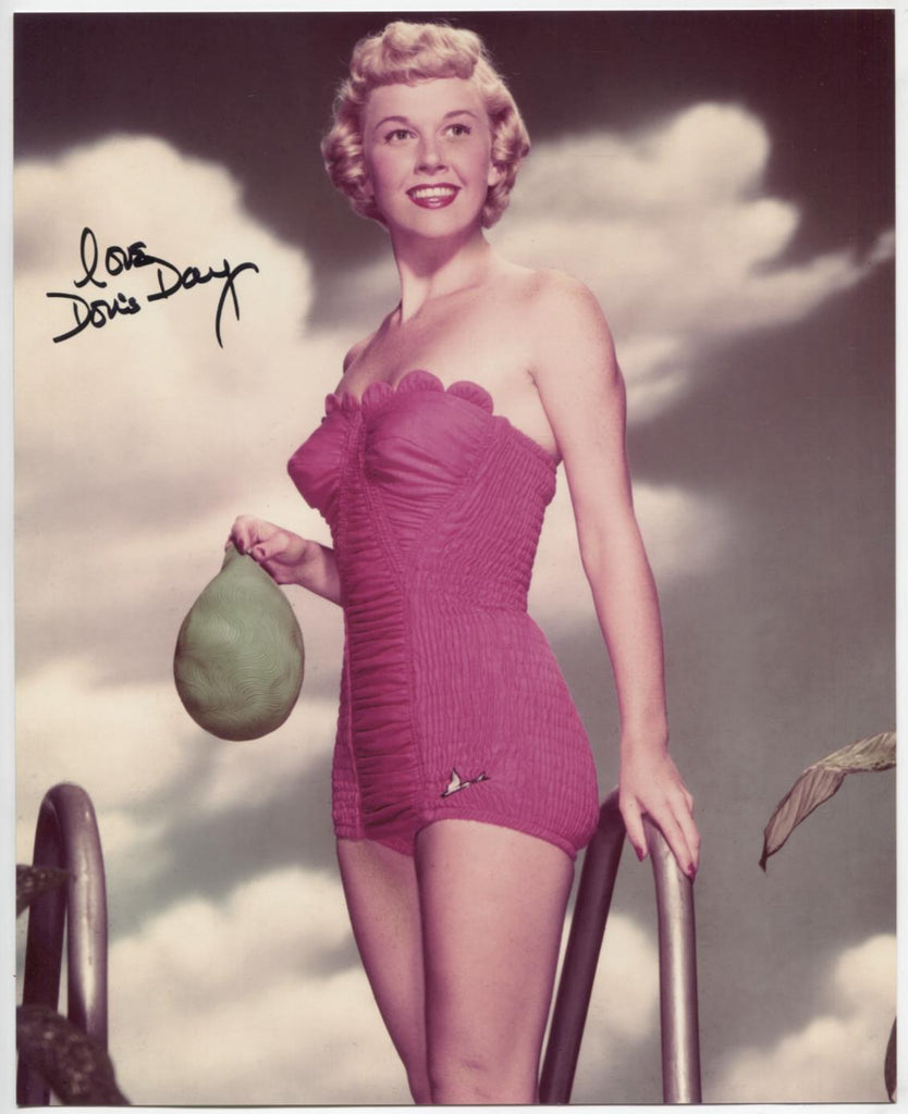 Doris Day Actress Autographed 8"x10" Photo w/COA WWE5-32