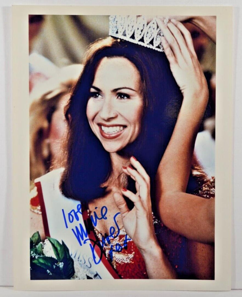 Minnie Driver Actress Autographed 8"x10" Photo w/COA WWE6-55