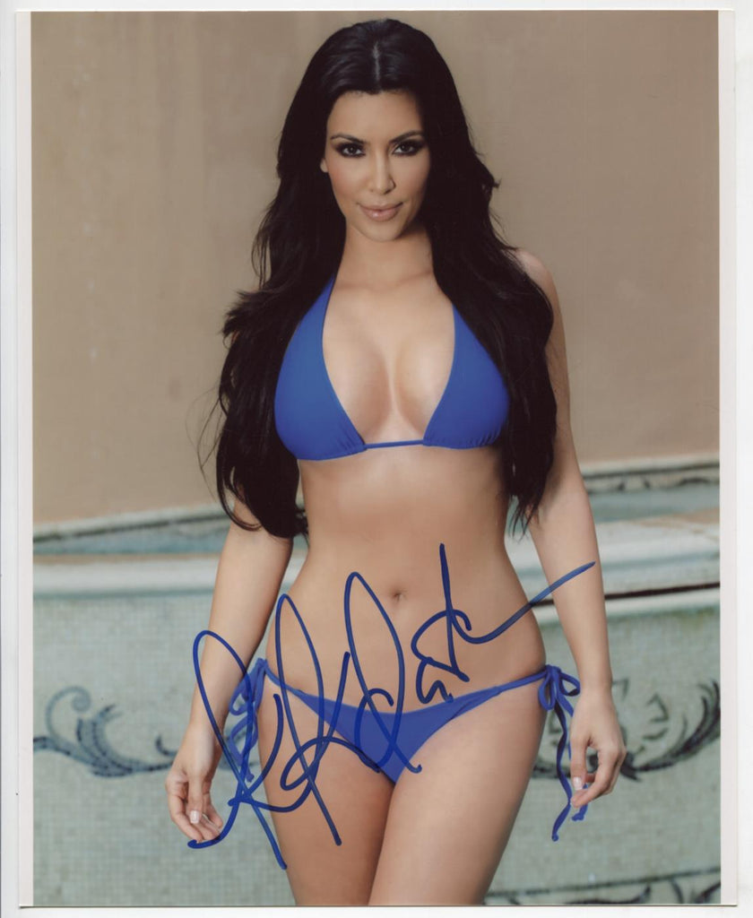 Kim Kardashian Model Autographed 8"x10" Photo w/COA WWE11-65