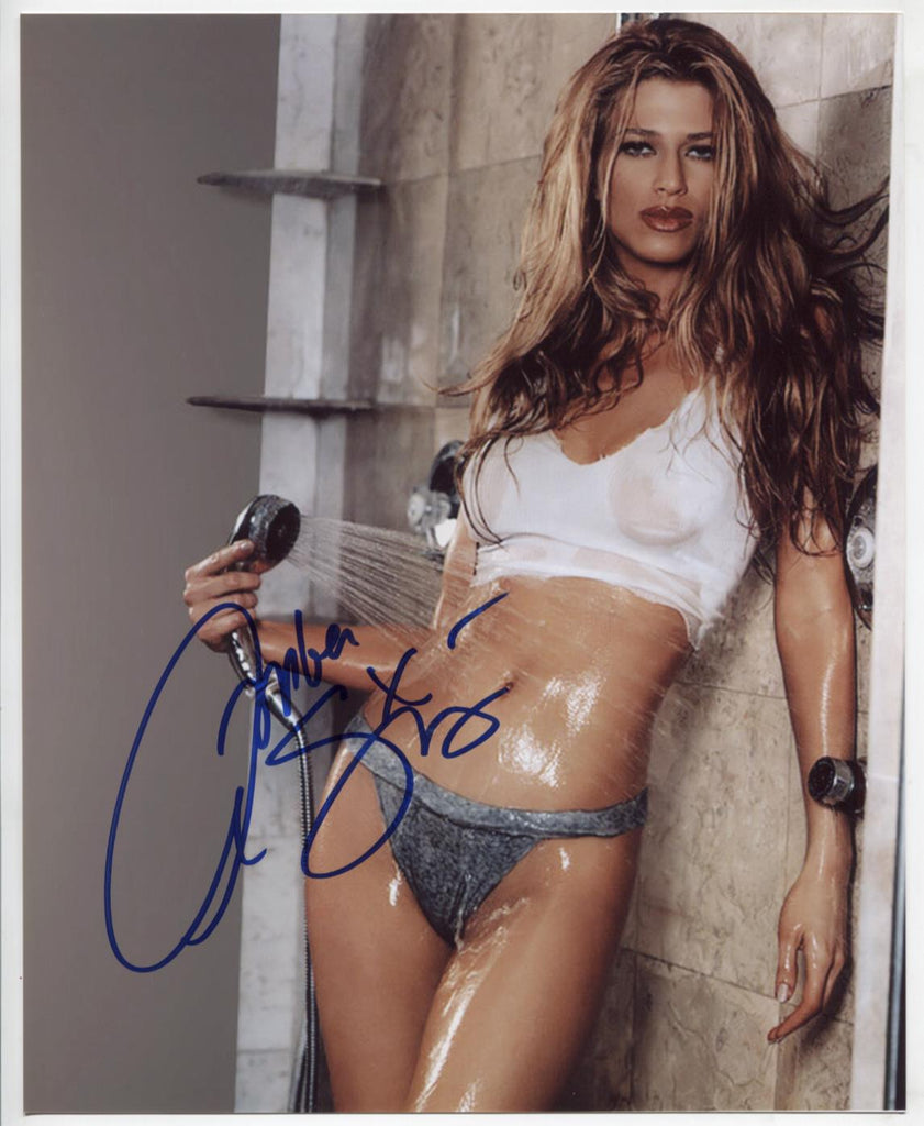 Amber Smith Actress Autographed 8"x10" Photo w/COA WWE15-38