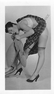 Adult B&W Photo 1940s/50s 2.5x4 Beautiful Brunette Seductively Undressing 95MH