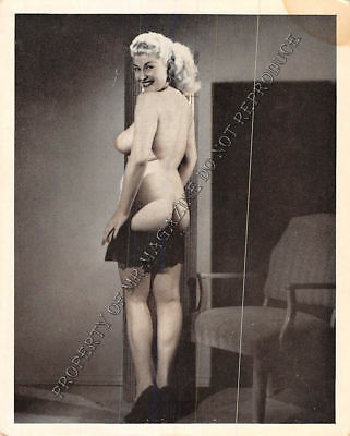 Adult Vintage B&W Photo 3.5x4 Sexy Pin Up Model Undressing Strip Tease 214HP