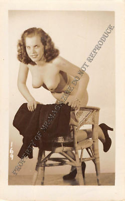 Adult Vintage B&W Photo 2.5x4 Sexy Pin Up Lesbians Undressing Strip Tease 98HR