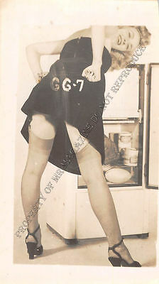 Adult B&W Photo 1940s/50s 2.5x4 Beautiful Brunette Seductively Undressing 62MH