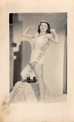 Adult B&W Photo 1940s/50s 2.5x4 Beautiful Brunette Seductive in Lingerie 158MH