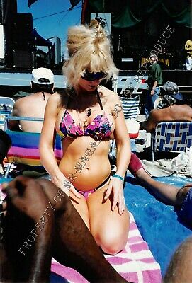 Nina Hartley Candid Original 4x6 1990s Photo in Bikini Outdoors 179ii