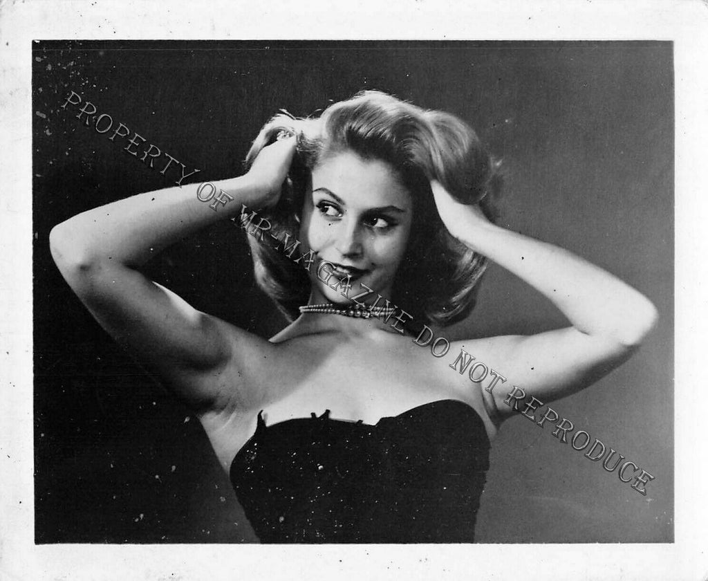 Adult Vintage 1950s B&W Photo 4x5 Beautiful Blonde in Lingerie Undressing 11FF