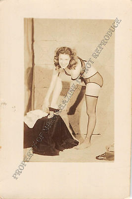 Adult B&W Photo 1940s/50s 2.5x4 Beautiful Brunette Seductively Undressing 12MH