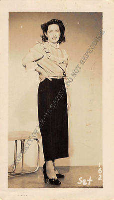 Adult B&W Photo 1940s/50s 2.5x4" Beautiful Brunette Posing While Clothed 12MF