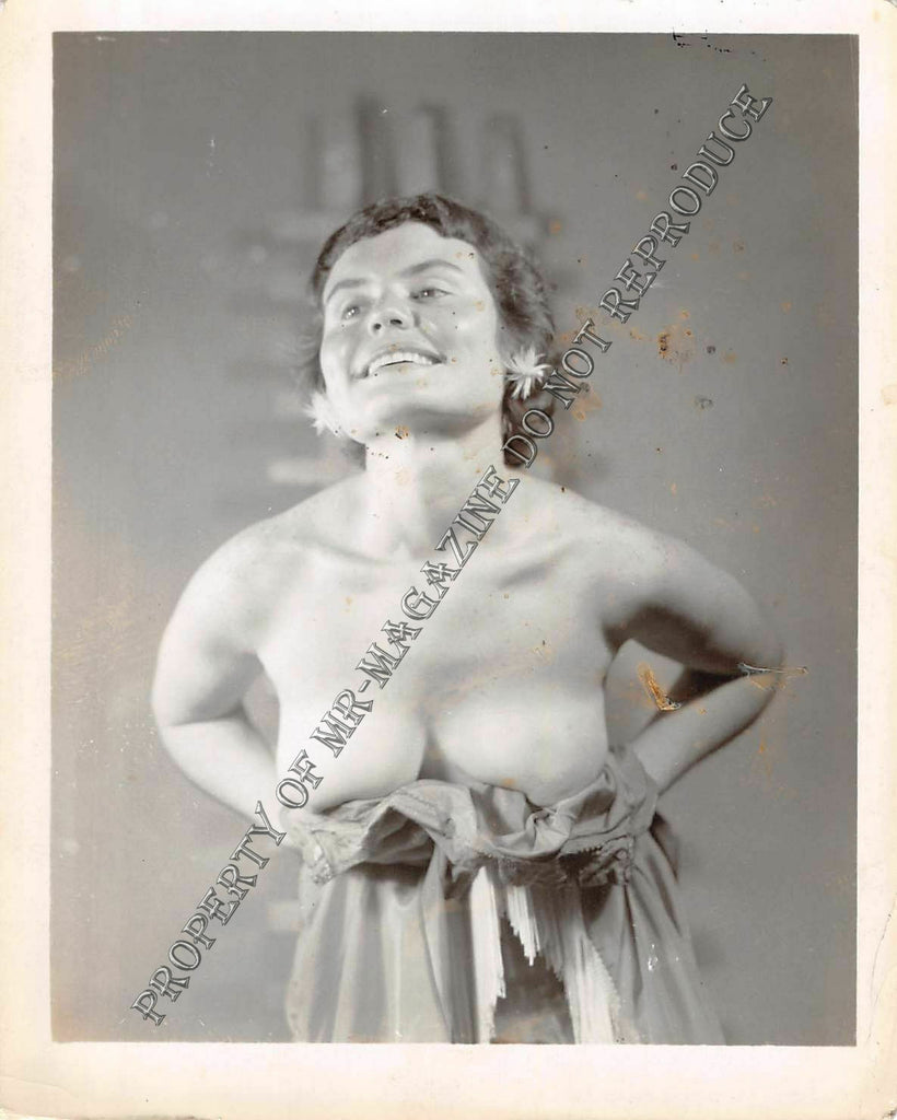 Adult Vintage 1950s B&W Photo 4x5 Sexy Brunette Taking Off Lingerie 177FF