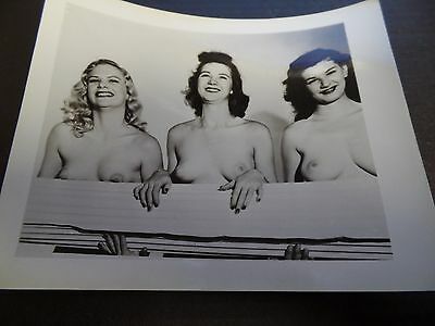 Amateur 1940s Original B&W 18+ Erotic Nude 3 Women Topless Smiling Together