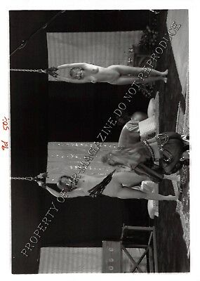 Adult Vintage B&W Photo 5x7 HOM Bondage Sexy Lesbians Bound Together 222HZ
