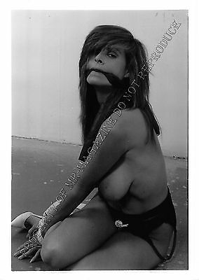 Adult 1990s B&W Photo 5x7 Bondage MILF Ashley Renee Tied Up and Bound 69NE