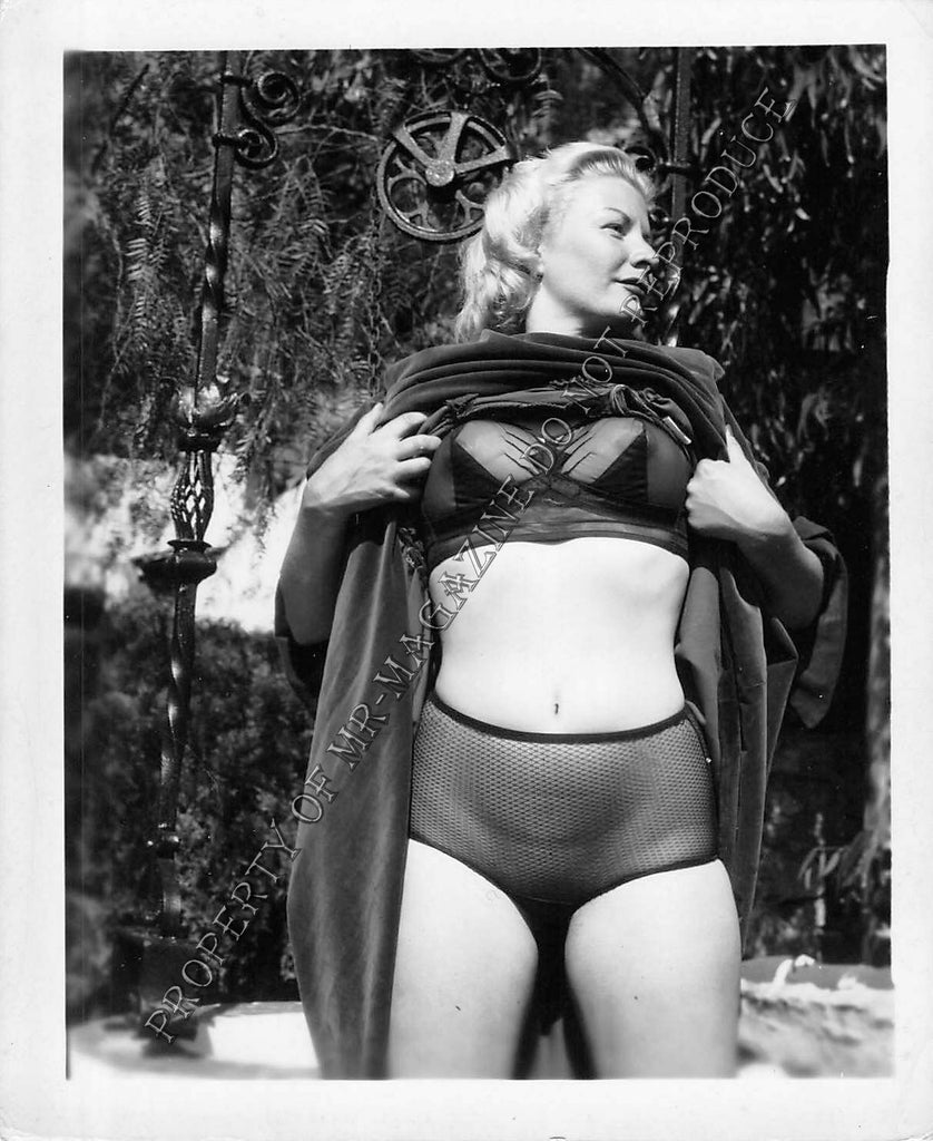 Adult Vintage 1950s B&W Photo 4x5 Beautiful Blonde in Lingerie Undressing 9FF