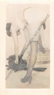 Adult B&W Photo 1940s/50s 2.5x4 Beautiful Brunette Seductive in Lingerie 134MH
