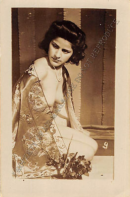 Adult B&W Photo 1940s/50s 2.5x4 Beautiful Brunette Undressing Vintage 117MF