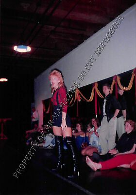 Nina Hartley Candid Original 3.5x5 Photo 1990s At A Porn Convention 166ih