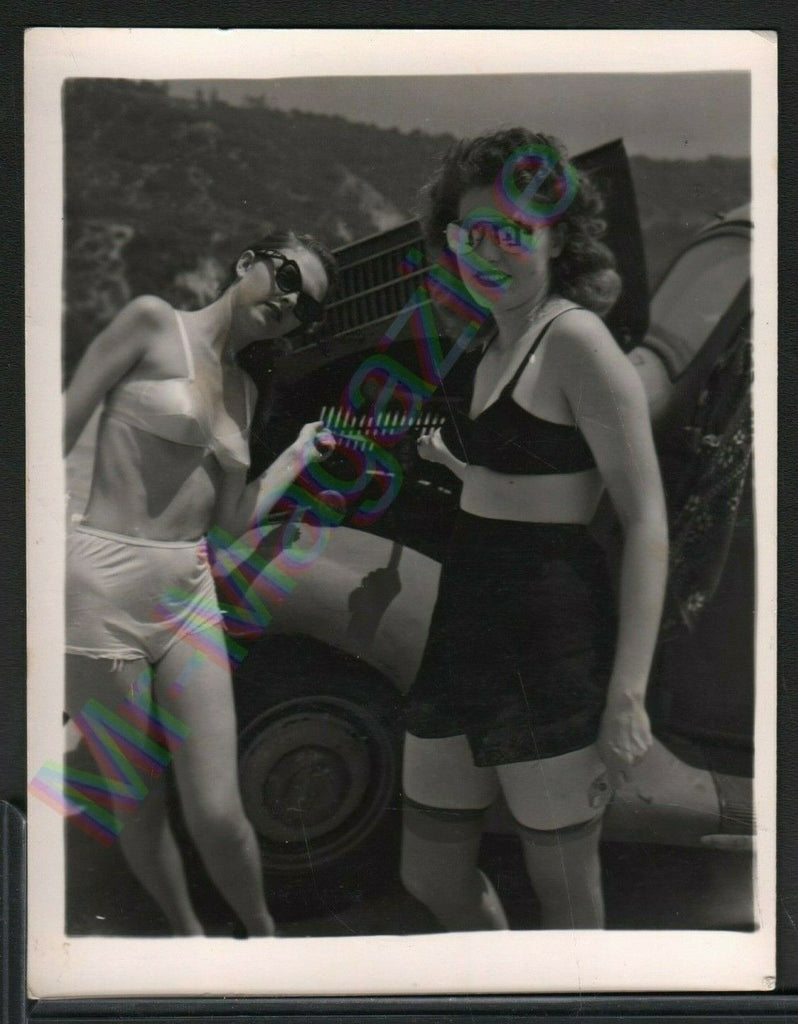Vintage B&W Risque Pinup 3.5" x 4.5" Two Sexy Brunettes Cheesecake BC30