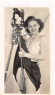 Adult B&W Photo 1940s/50s 2.5x4 Beautiful Brunette Clothed Seductive Pose 277MG