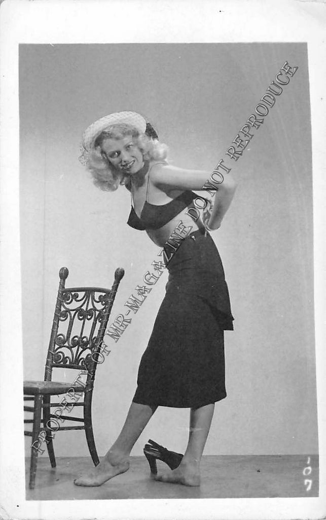 Adult B&W Photo Vintage 2.5x4" Sexy HOT Blonde Nude Stripping Seductive 107FS