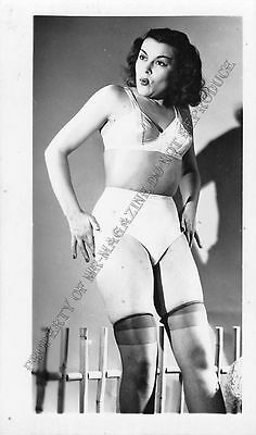 Adult B&W Photo 1940s/50s 2.5x4 Beautiful Brunette Seductive in Lingerie 125MH
