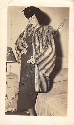 Adult B&W Photo 1940s/50s 2.5x4" Beautiful Brunette Posing While Clothed 13MF
