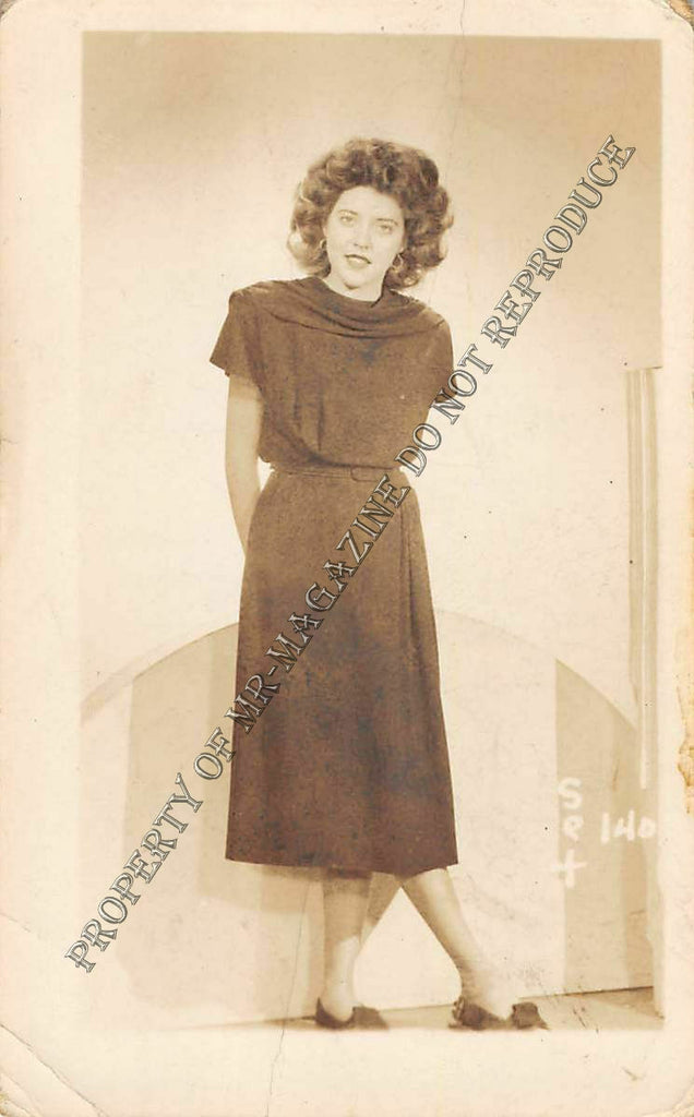 Adult Vintage 1950s B&W Photo 2.5x4 Sexy Pin Up Model Posing in Dress 47FG