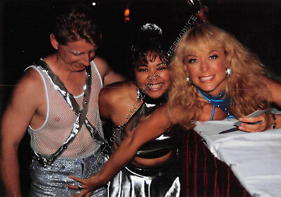 Nina Hartley Candid Original 3.5x5 Photo 1990s Sexy Outfit at a Convention 116ih