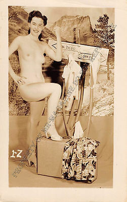 Adult B&W Photo 1940s/50s 2.5x4 Beautiful Brunette Posing Nude Pin Up 183MG