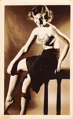 Adult B&W Photo 1940s/50s 2.5x4 Beautiful Brunette Seductively Undressing 45MH