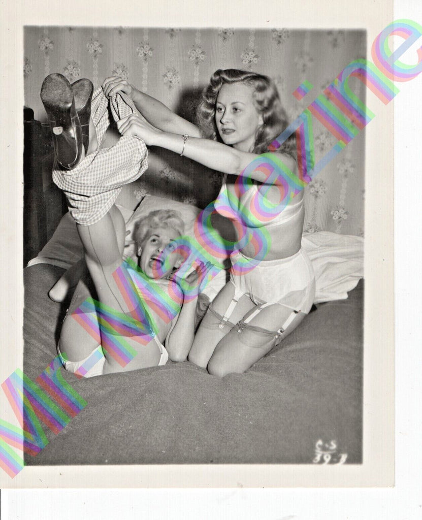 Vintage B&W Risque Pinup 4" x 5" Sexy Donna Mae Brown Cheesecake BL84