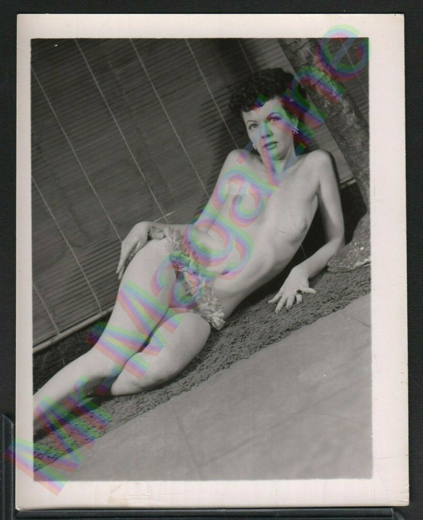Vintage B&W Risque Pinup 4" x 5" Sexy Brunette Cheesecake AZ12