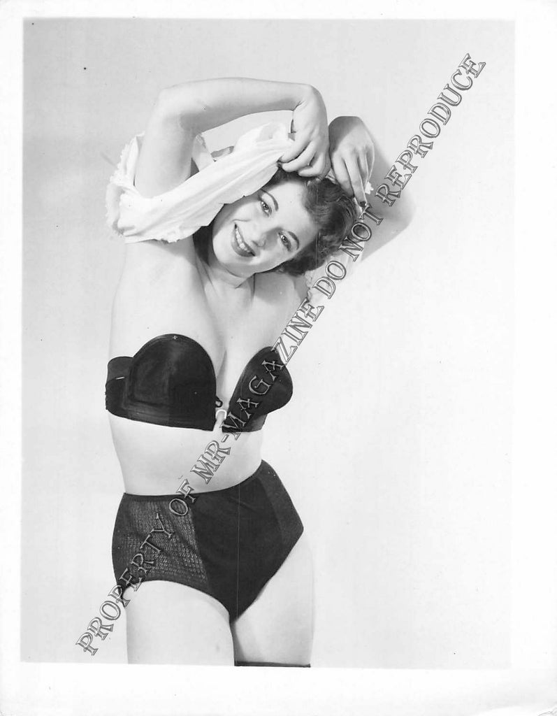 Adult Vintage 1950s B&W Photo 4x5 Sexy Brunette Taking Off Lingerie 193FF