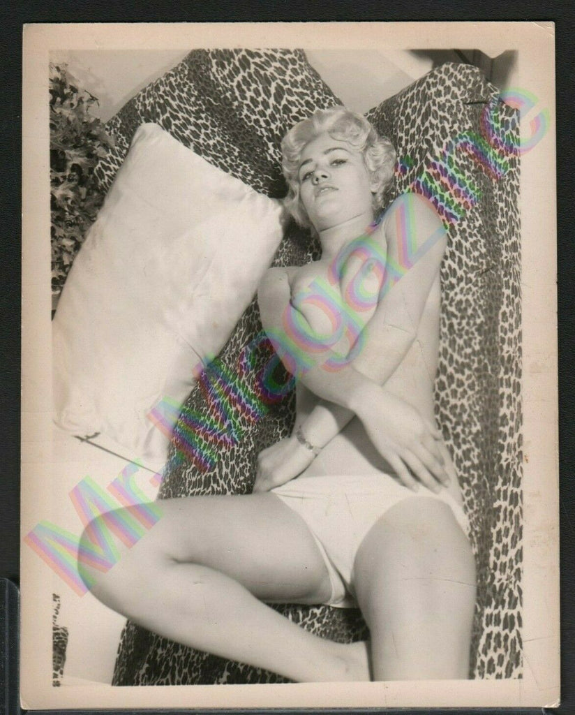 Vintage B&W Risque Pinup 4" x 5" Sexy Blonde Cheesecake BH33