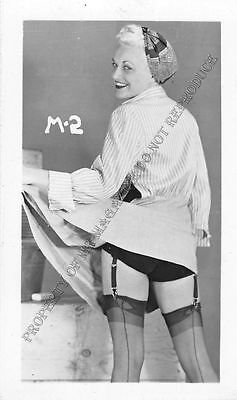 Adult B&W Photo 1940s/50s 2.5x4 Beautiful Blonde Clothed Seductive Pose 281MG