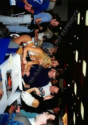 Nina Hartley Candid Original 3.5x5 Photo 1990s Sexy At a Porn Convention 202ih