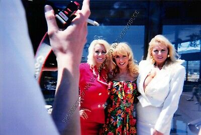 Nina Hartley Candid Original 4x6 1990s Photo Standing with Kimberly Kupps 191ii
