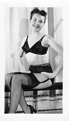 Adult B&W Photo 1940s/50s 2.5x4 Beautiful Brunette Seductively Undressing 111MH