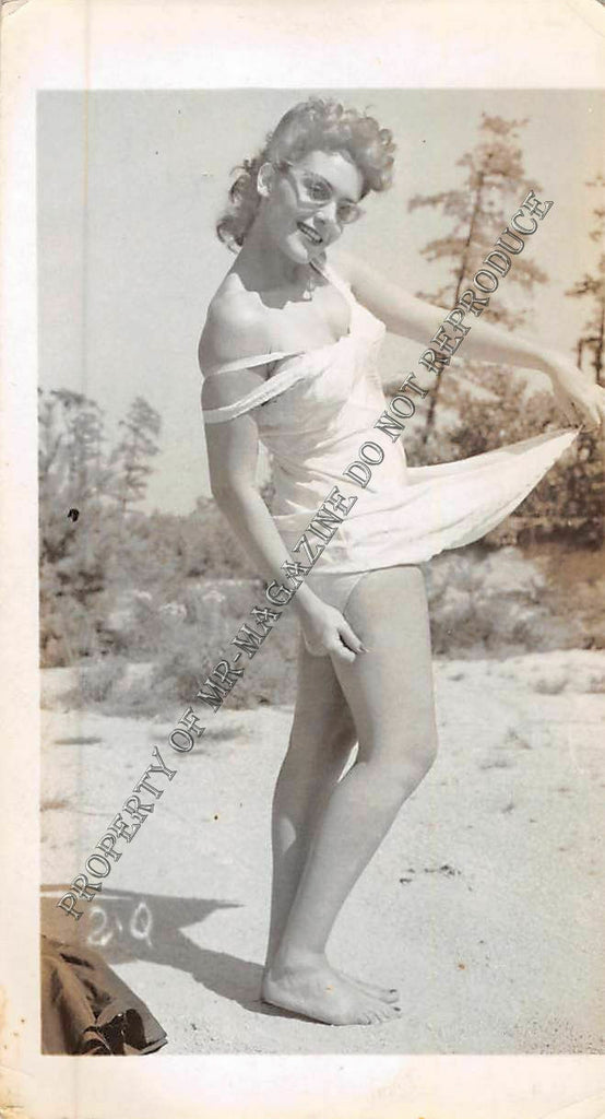 Adult B&W Photo Vintage 2.5x4" Sexy HOT Blonde Nude Stripping Seductive 91FS