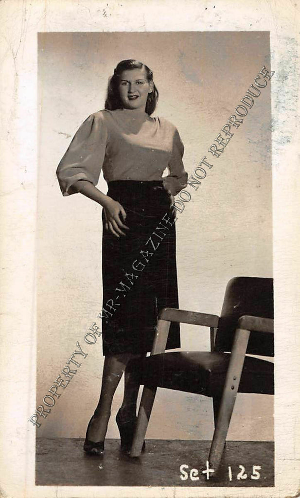 Adult B&W Photo Vintage 2.5x4" Sexy Brunette Nude Stripping Seductive HOT 43FS