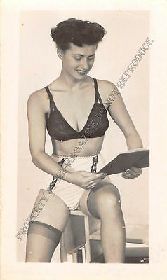 Adult B&W Photo 1940s/50s 2.5x4 Beautiful Brunette Seductively Undressing 118MH