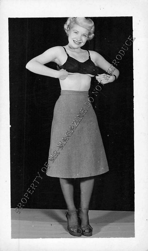 Adult B&W Photo Vintage 2.5x4" Sexy HOT Blonde Nude Stripping Seductive 112FS