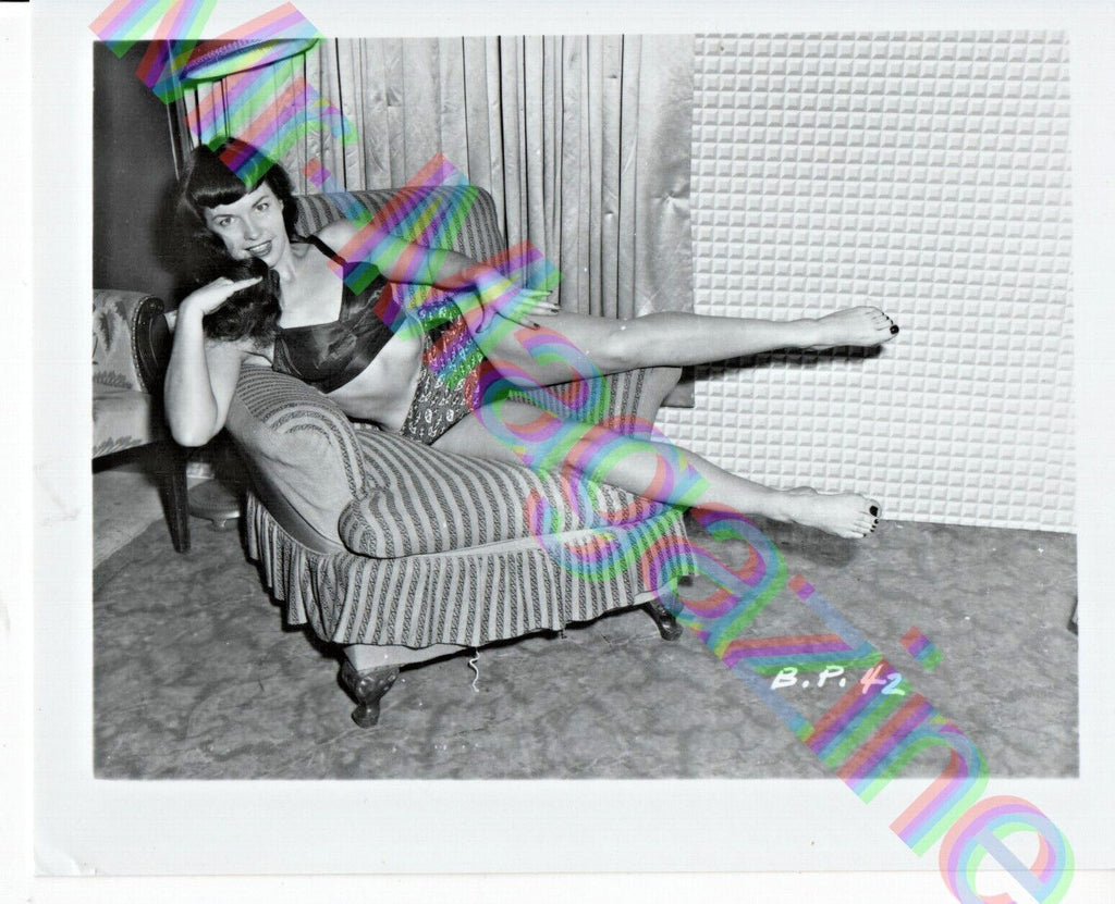 Vintage B&W Risque Pinup 4" x 5" Sexy Bettie Page Cheesecake BL50