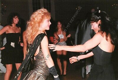 Nina Hartley Candid Original 4x6 1990s Photo Dancing At Porn Convention 157ii