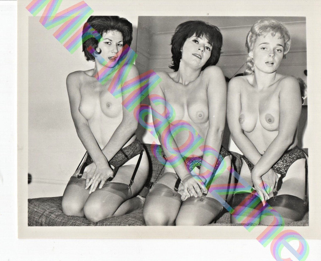 Vintage B&W Risque Pinup 4" x 5" Sexy Blonde and Brunettes Cheesecake BL80