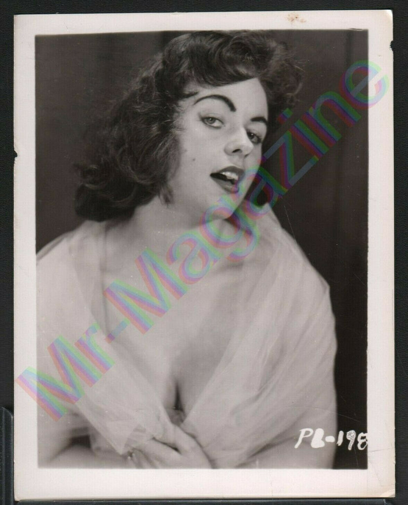 Vintage B&W Risque Pinup 4" x 5" Sexy Brunette Cheesecake BH73