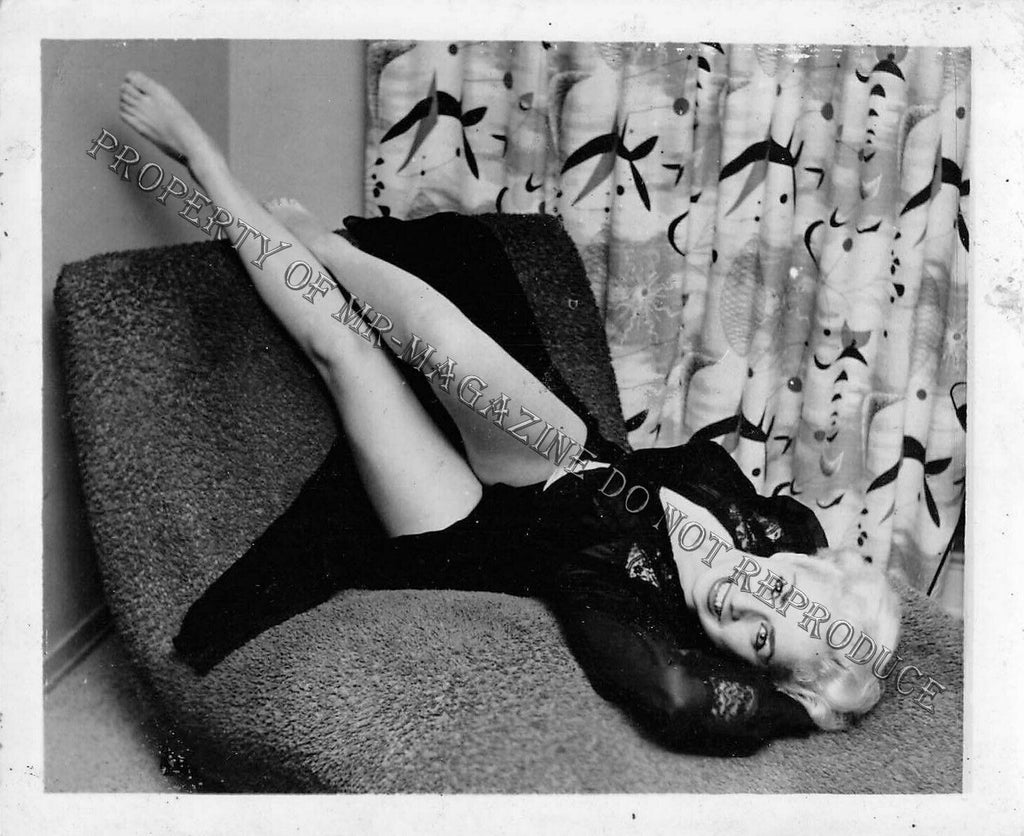 Adult Vintage 1950s B&W Photo 4x5 Beautiful Blonde in Lingerie Undressing 5FF