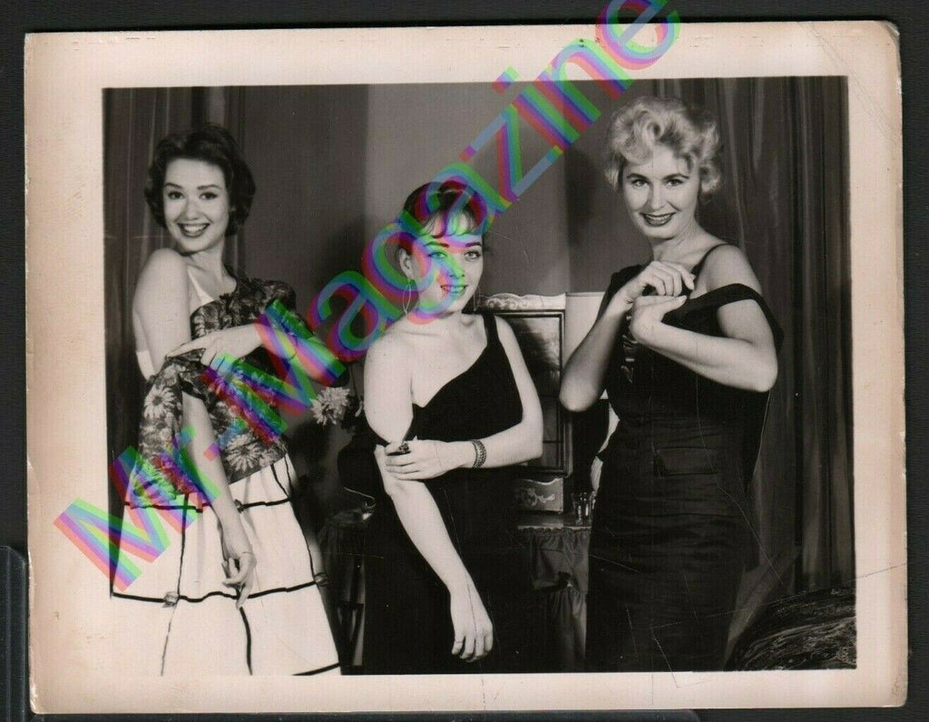 Vintage B&W Risque Pinup 4"x5" Sexy Blonde & Brunettes Beautiful Cheesecake AN29
